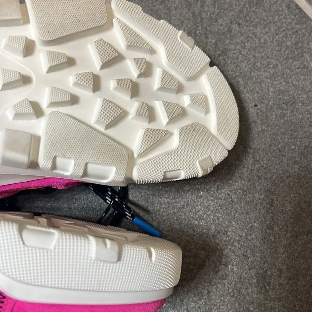 Alexander McQueen Orbyt Mid Sneakers 6.5 Fuchsia Orange summer luxe soft girl